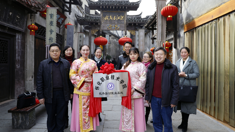 1514168991738019678.jpg 4.jpg