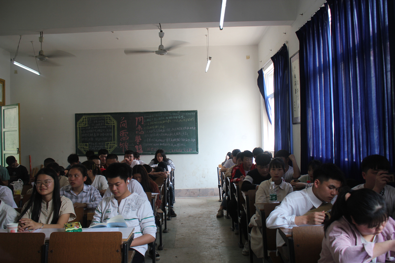 1554888780292004033.jpg IMG_3829.jpg