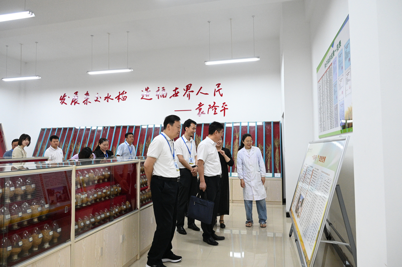 1686729277571090522.jpg 56b7f16a60e4522e4df5a02015c0961.jpg